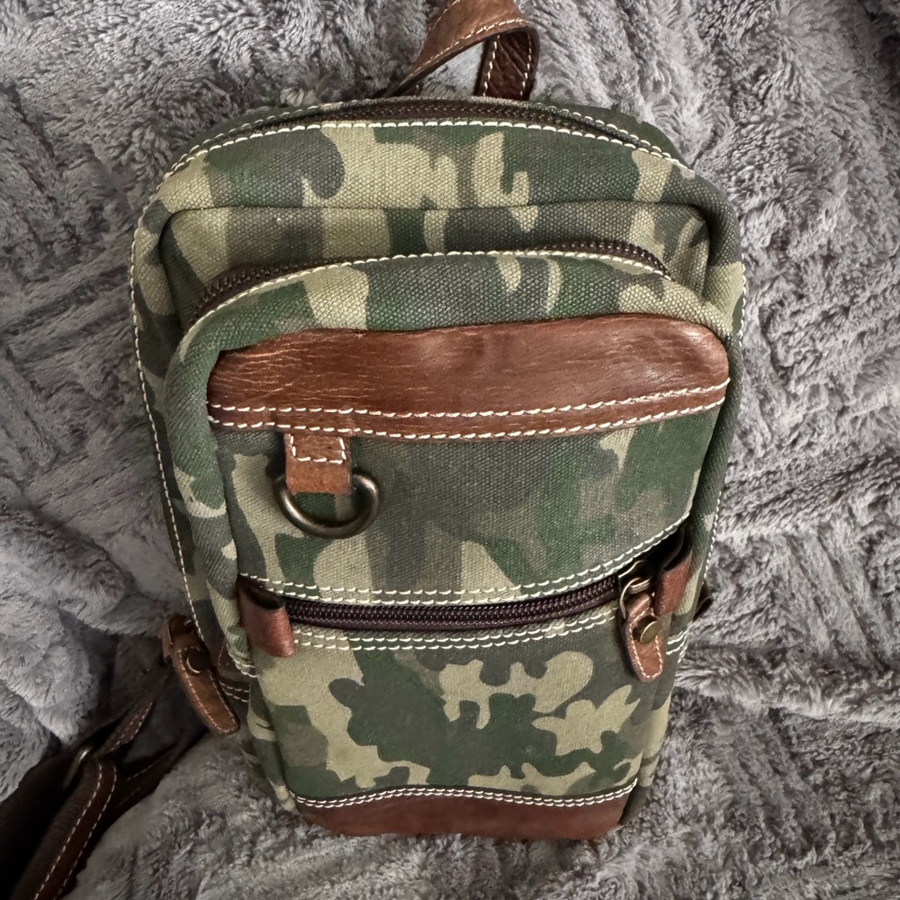 Scully Green Camo Crossbody Sling with Brown Trim - Picture 4 of 4